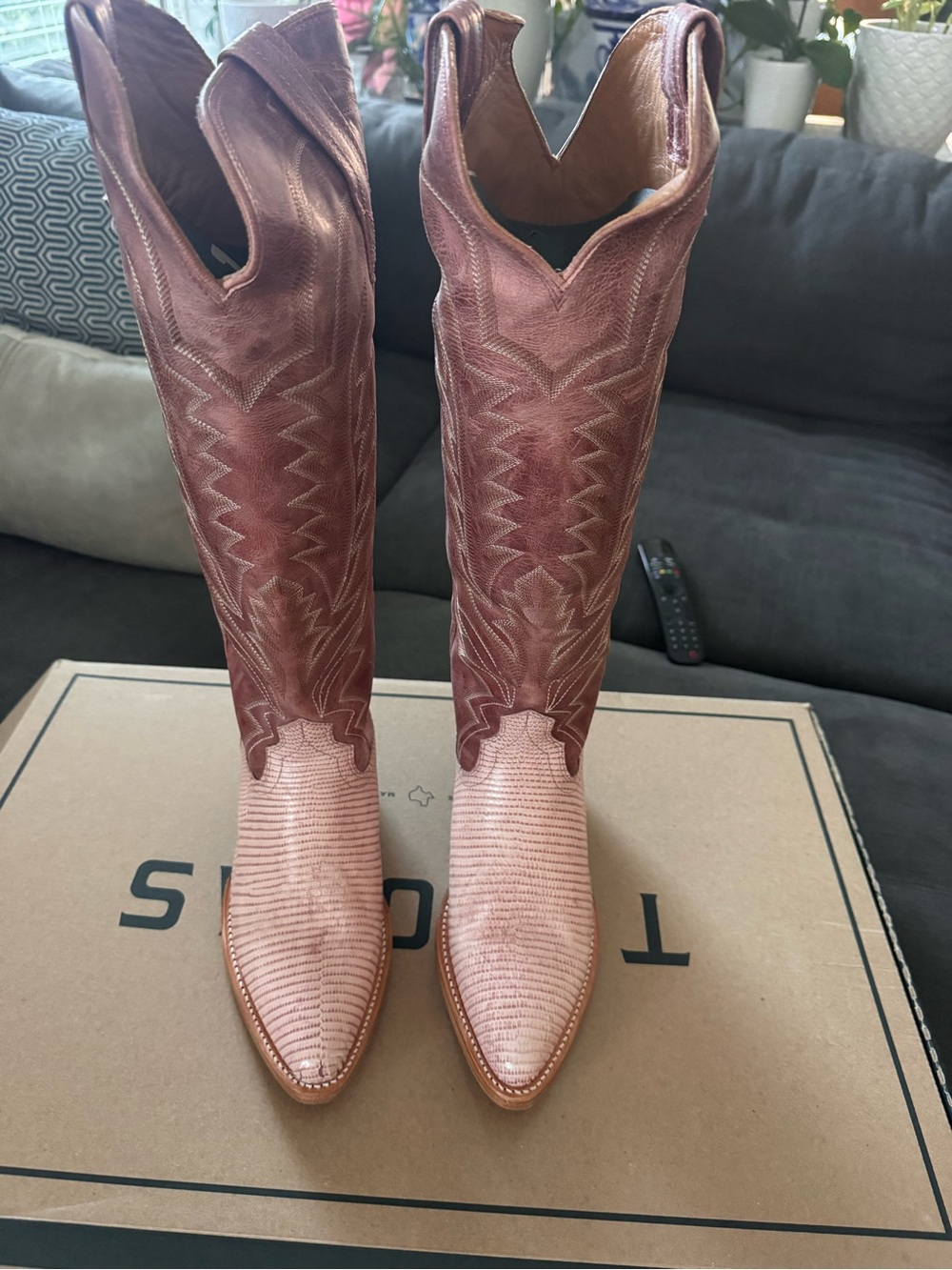 Tecovas Women's Abby in Pink Frost